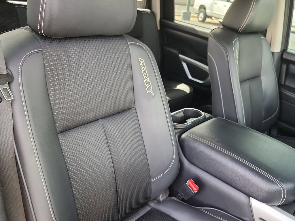 Used 2019 Nissan Titan PRO-4X AWD/4WD image 17