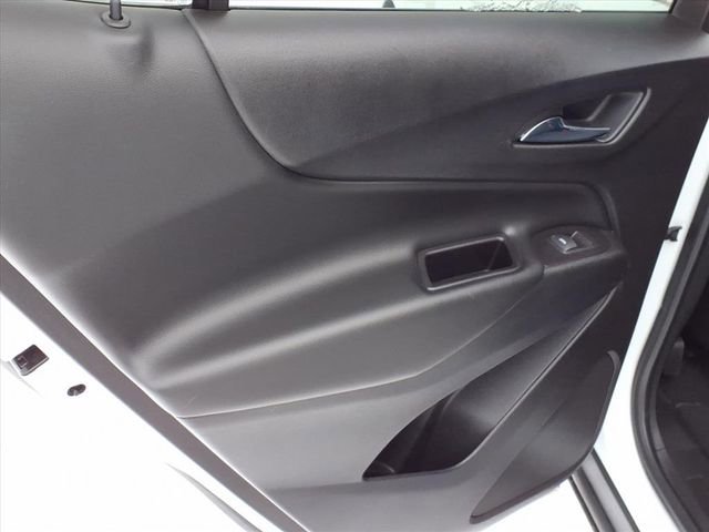 Used 2022 Chevrolet Equinox LT w/ Driver Convenience Package image 13