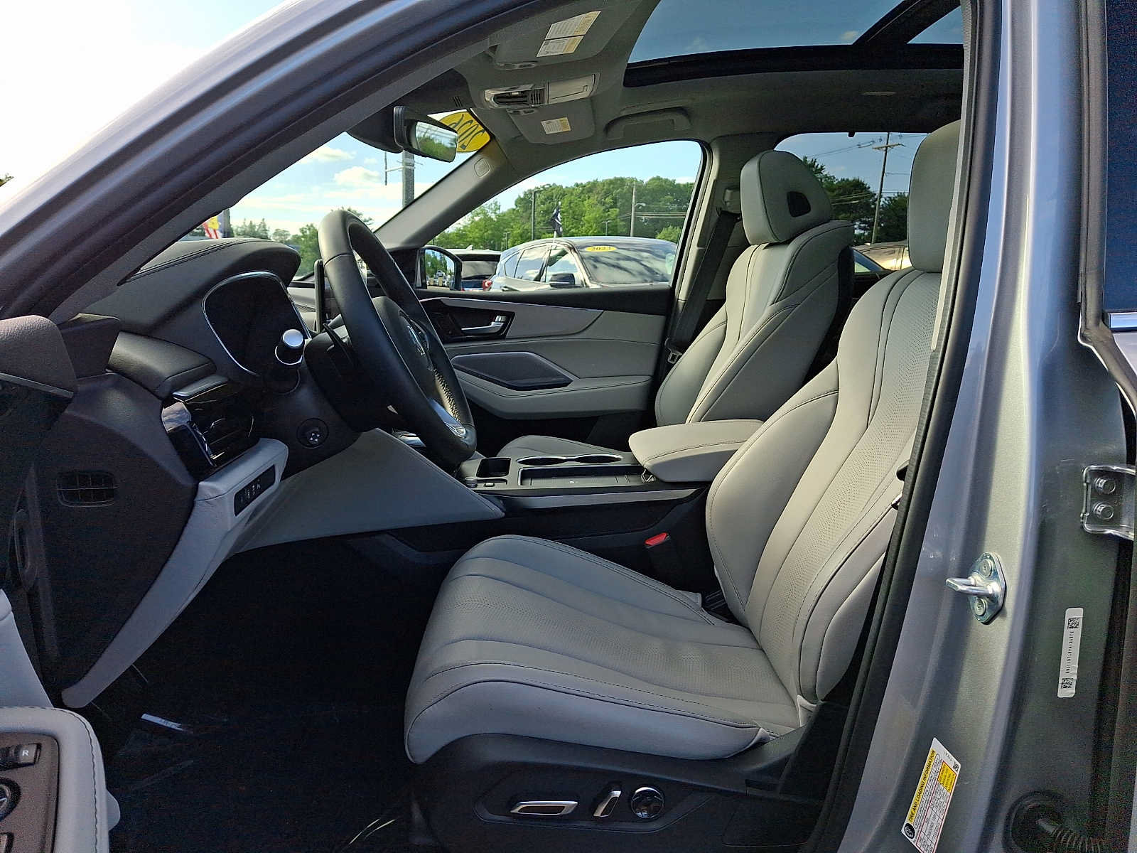 Certified 2026 Acura MDX SH-AWD w/ Technology Package image 13