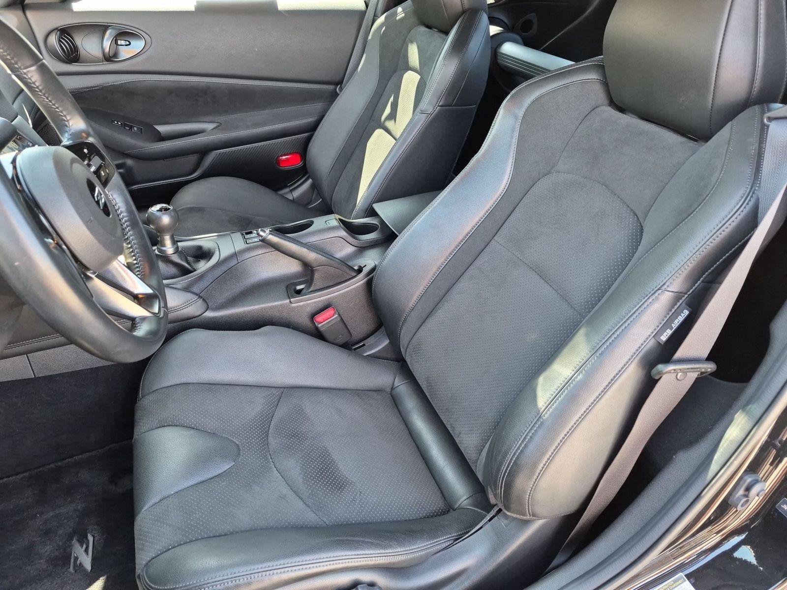 Used 2024 Nissan Z Performance w/ Floor Mat Package RWD image 27