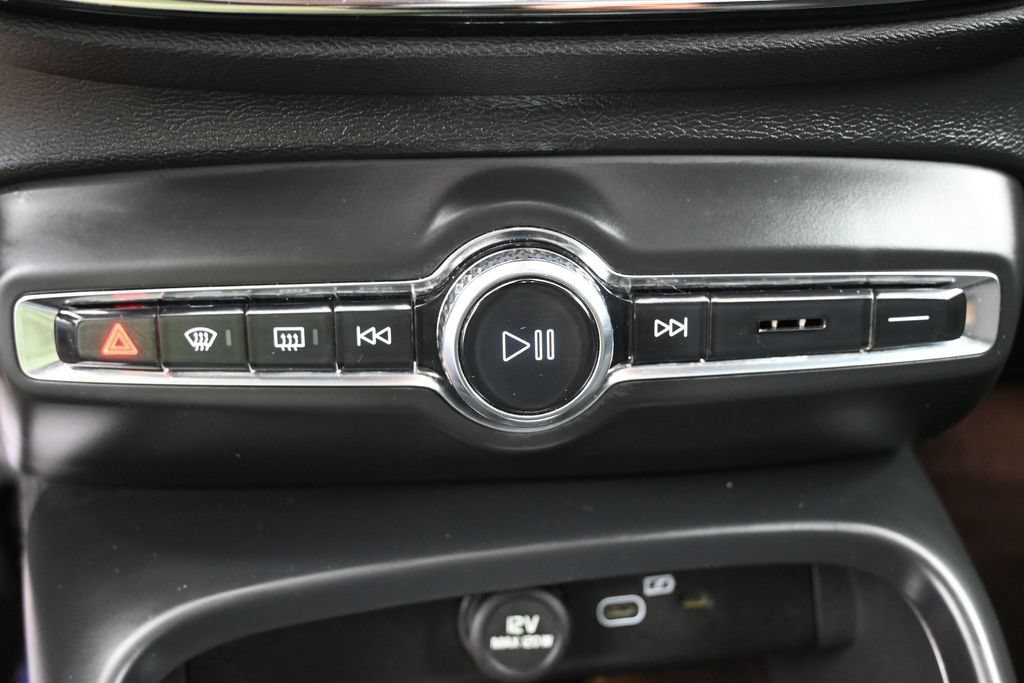 Used 2023 Volvo C40 P8 Recharge Ultimate AWD/4WD image 20