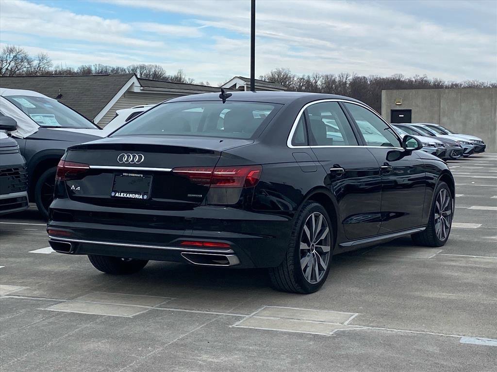Used 2023 Audi A4 2.0T Premium w/ Convenience Package image 3