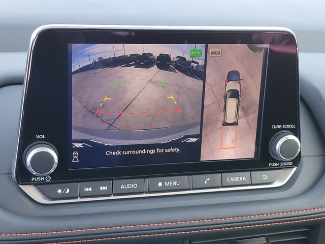 Used 2025 Nissan Rogue SV w/ Rock Creek Premium Package image 15