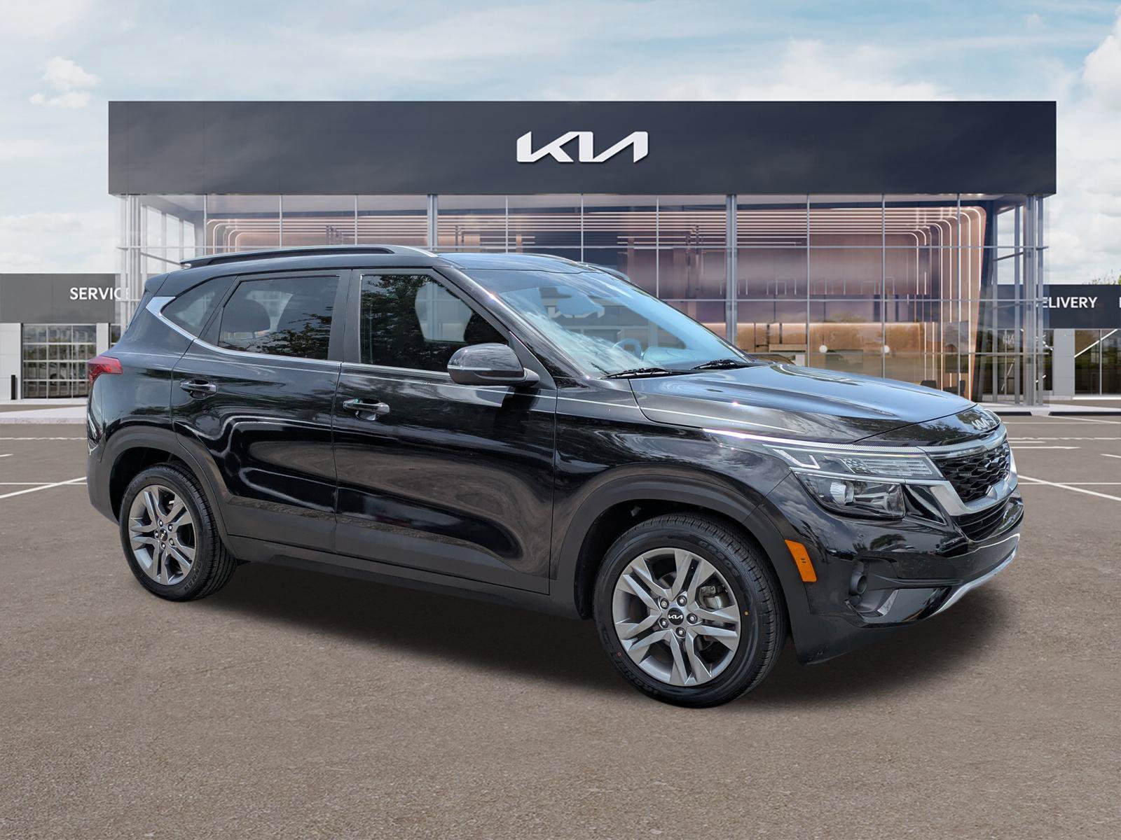 Certified 2023 Kia Seltos S FWD image 2