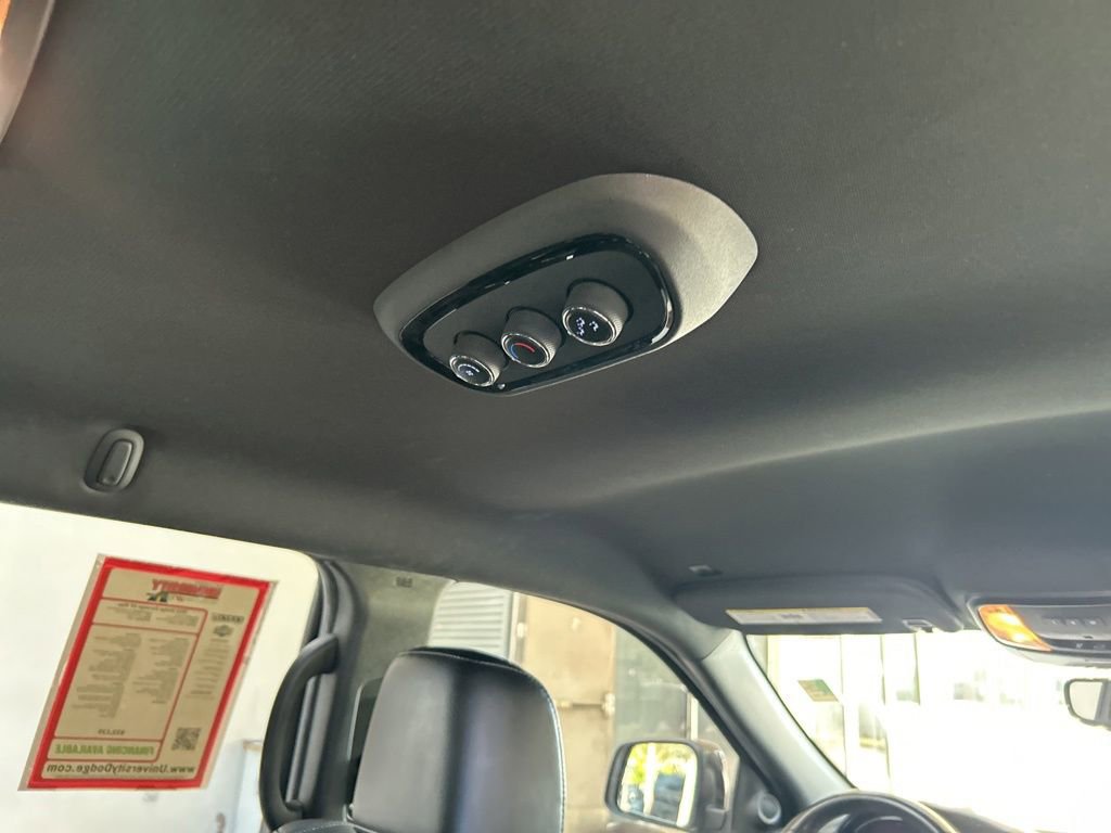 Used 2022 Dodge Durango GT image 28