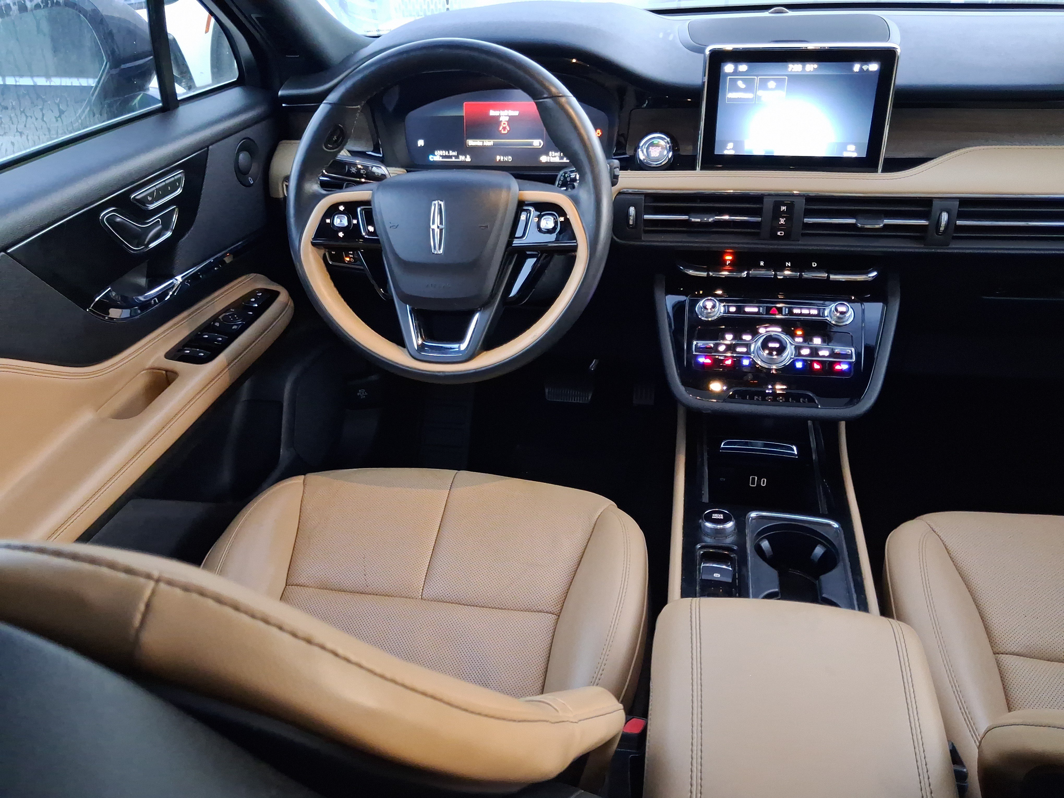 Used 2021 Lincoln Corsair Reserve w/ Equipment Group 201A FWD image 8