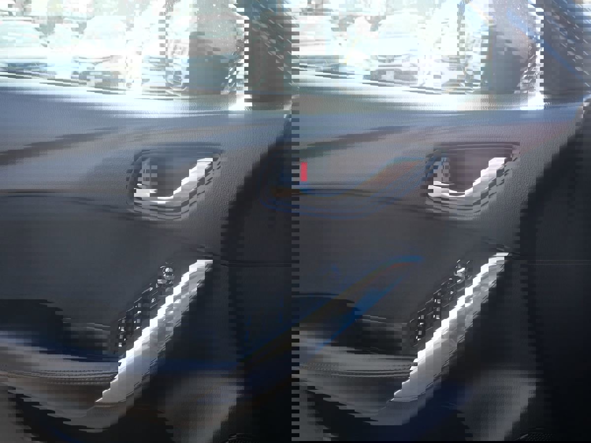 Used 2017 MAZDA MAZDA6 Sport image 11