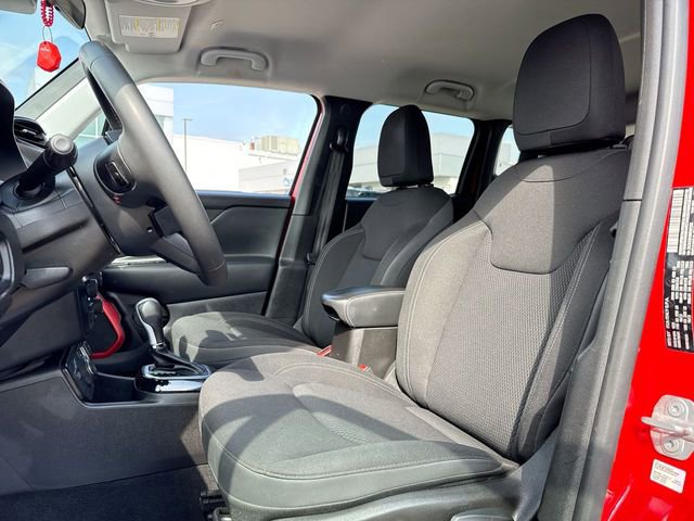 Used 2022 Jeep Renegade Latitude AWD/4WD image 11