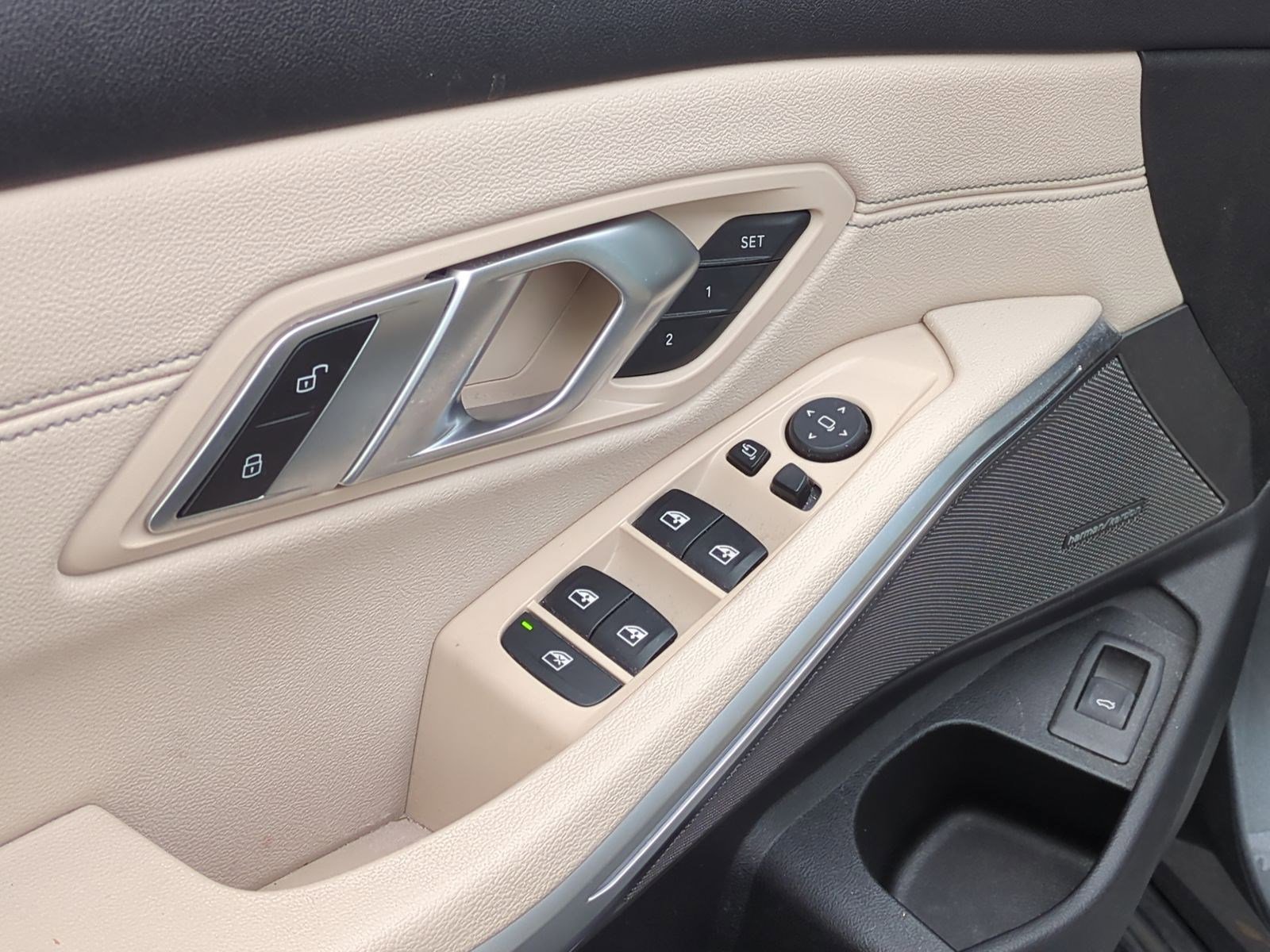 Used 2020 BMW 330i xDrive Sedan w/ Executive Package image 15