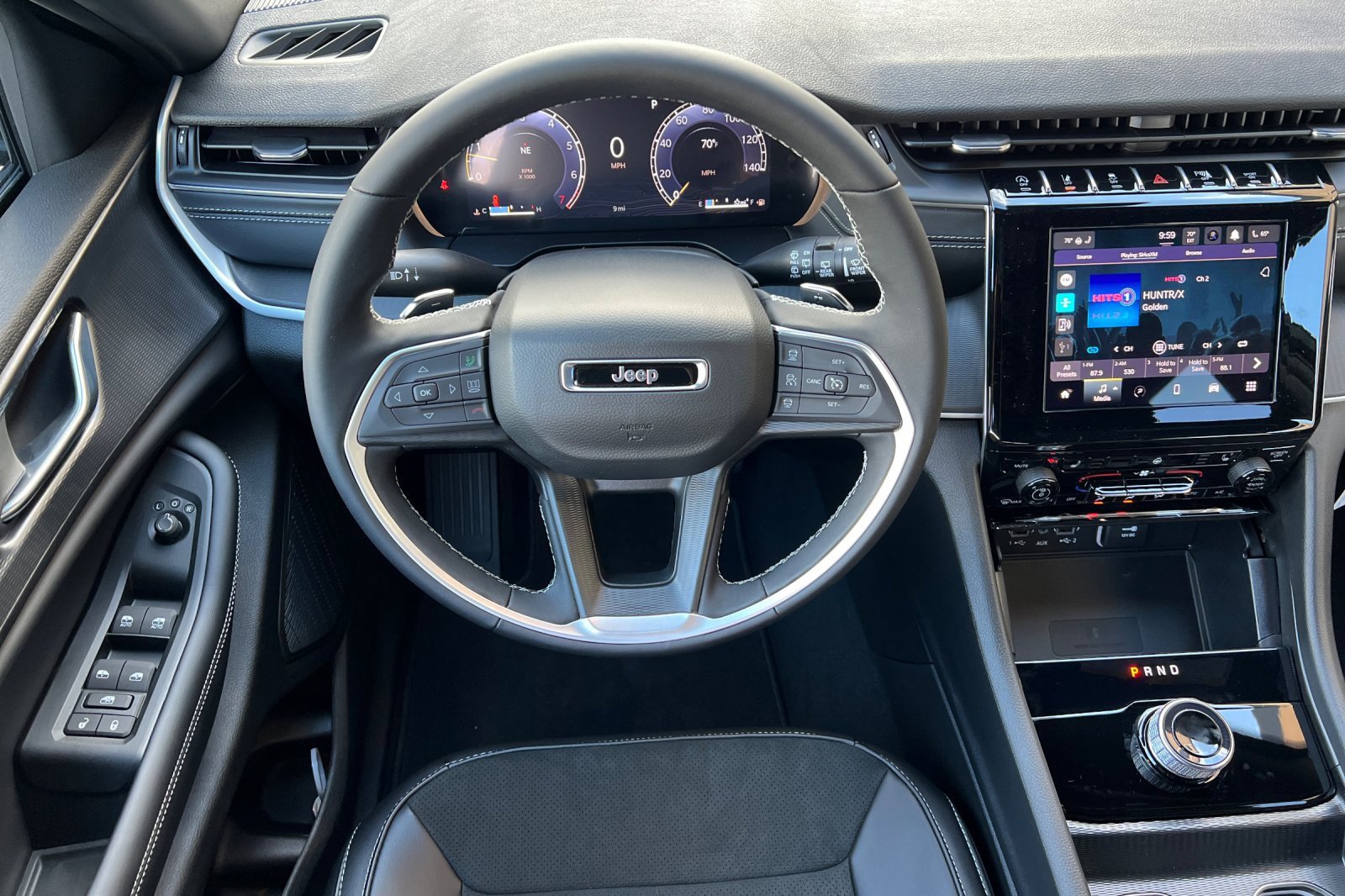 New 2025 Jeep Grand Cherokee Altitude image 14