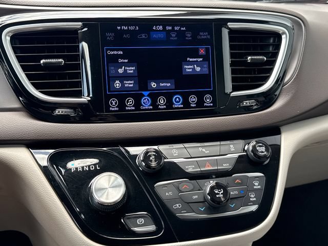 Used 2017 Chrysler Pacifica Touring-L Plus FWD image 34