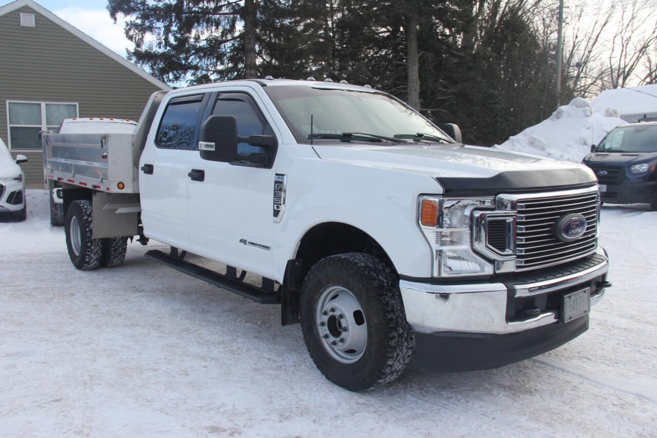 Used 2022 Ford F350 XLT image 3
