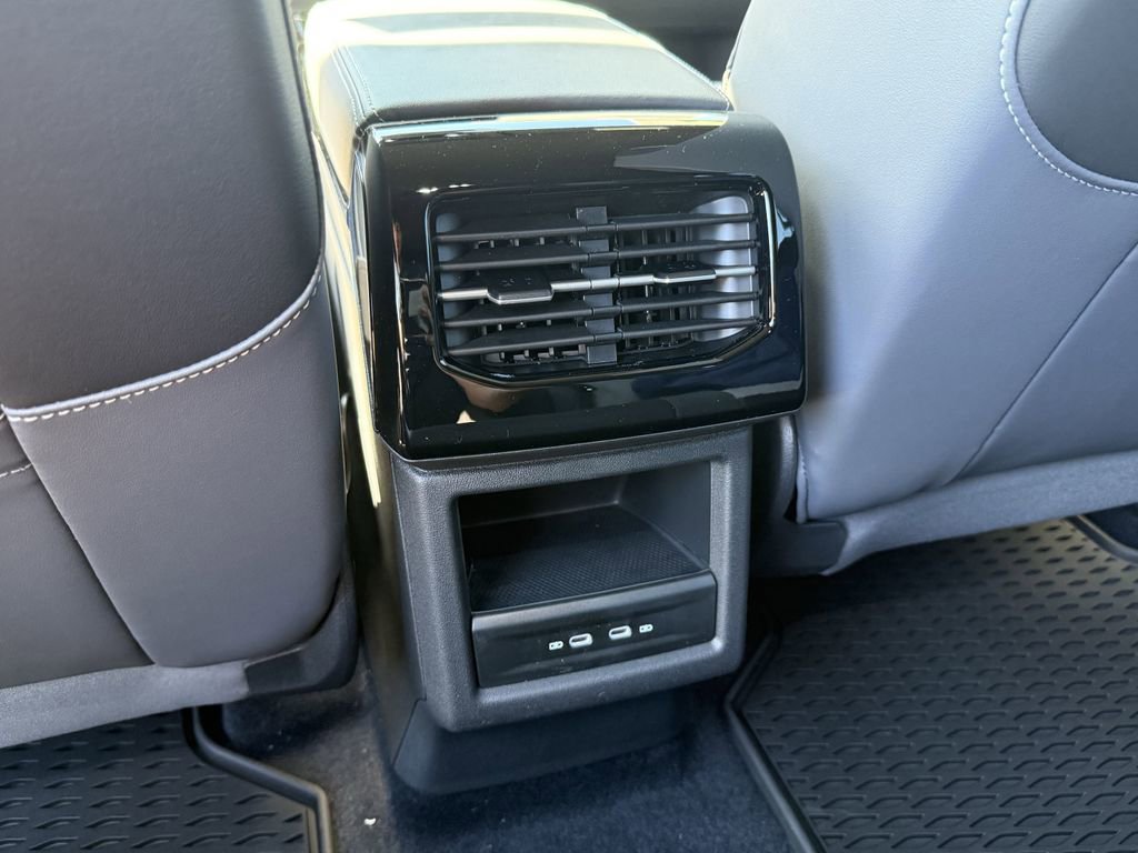 New 2025 Volkswagen ID.4 Pro image 23