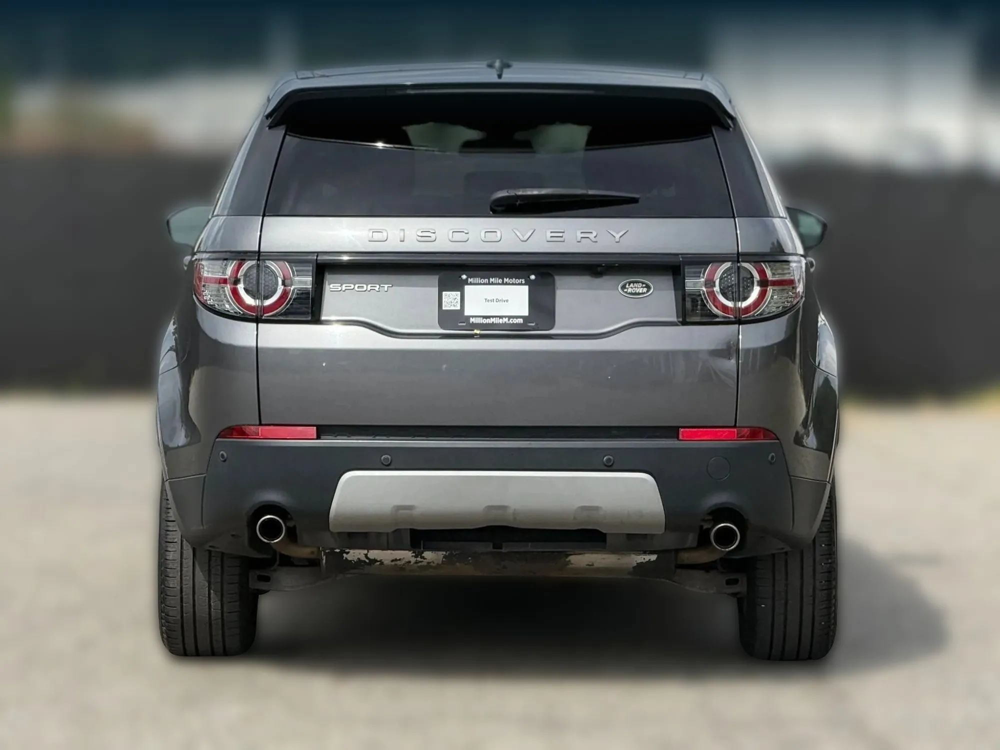 Used 2016 Land Rover Discovery Sport HSE AWD/4WD image 4