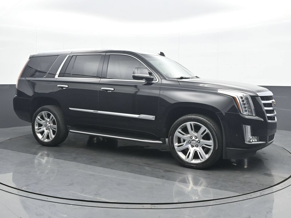 Used 2019 Cadillac Escalade Luxury AWD/4WD image 9