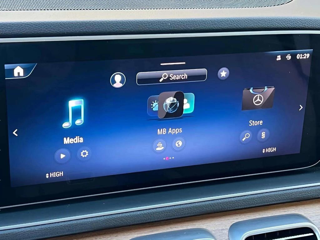 Used 2024 Mercedes-Benz GLE 350 4MATIC image 21