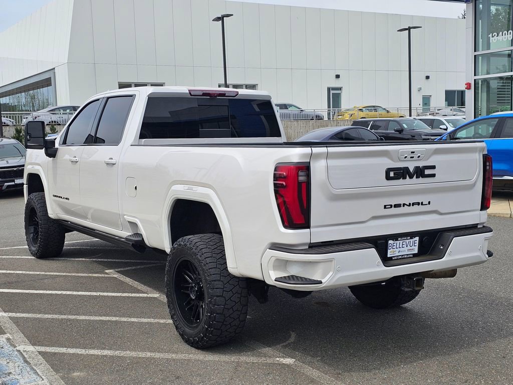 Used 2024 GMC Sierra 3500 Denali Ultimate AWD/4WD image 3