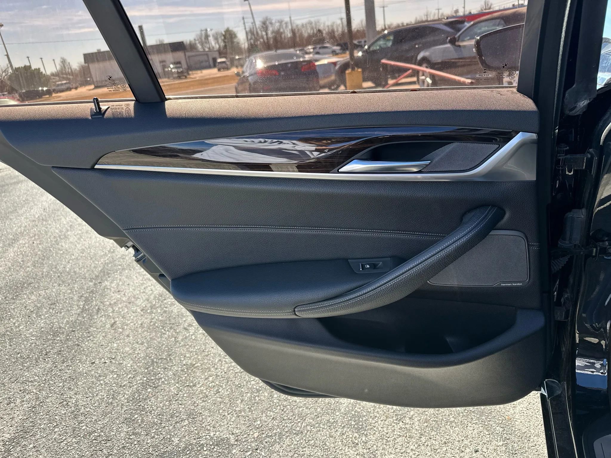 Used 2017 BMW 540i image 21