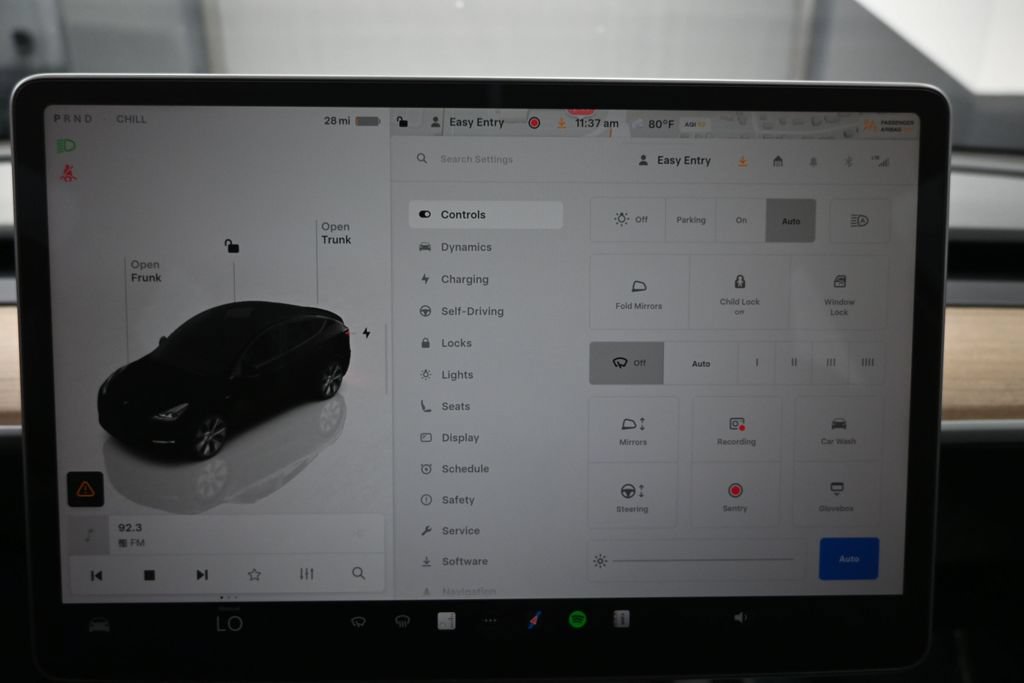 Used 2023 Tesla Model Y 2WD image 13