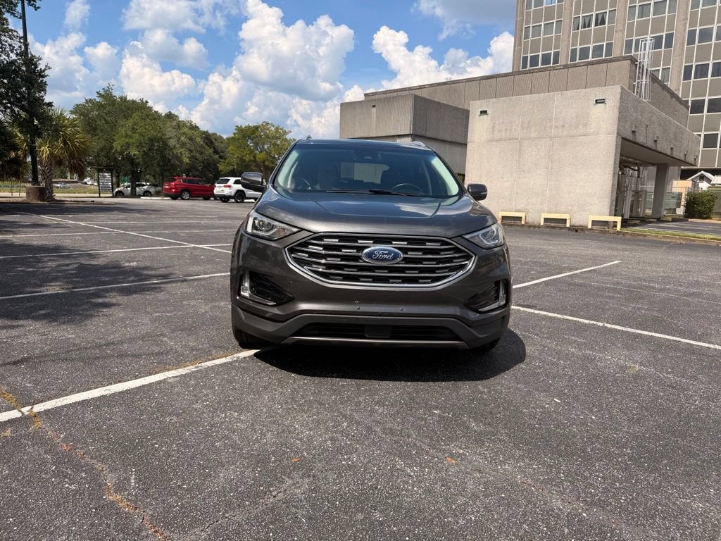 Used 2019 Ford Edge SEL w/ Equipment Group 201A FWD image 2