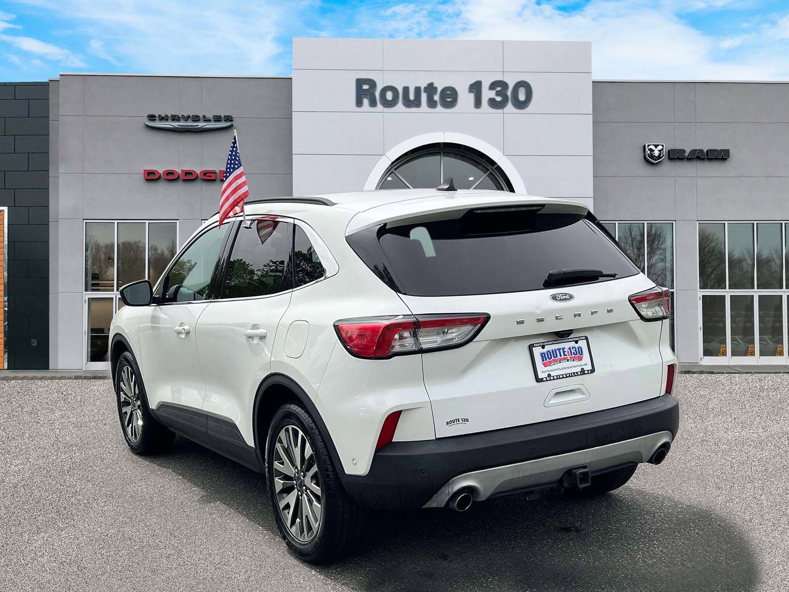 Used 2020 Ford Escape Titanium AWD/4WD image 3