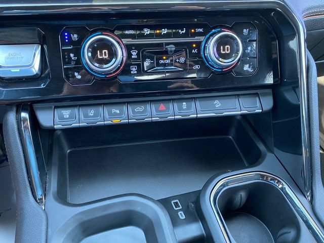 Used 2024 GMC Sierra 2500 AT4 w/ AT4 Premium Plus Package AWD/4WD image 18
