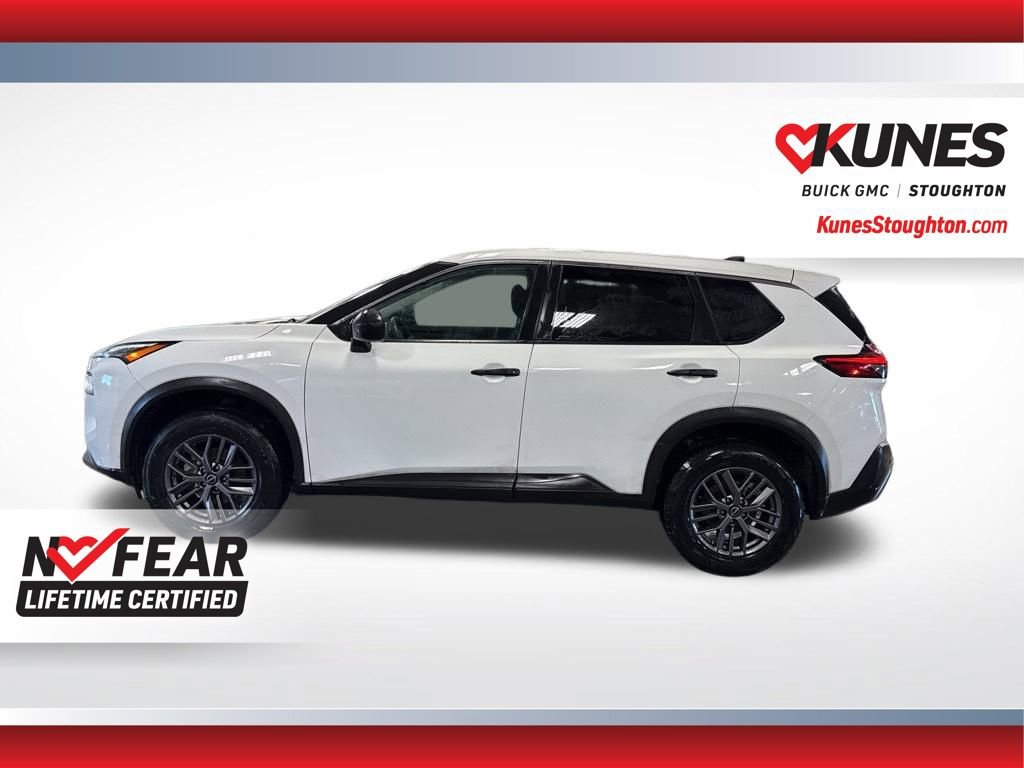 Used 2023 Nissan Rogue S image 8