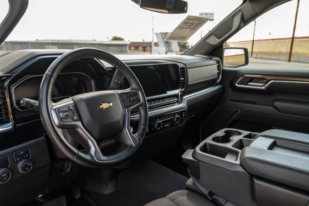 Used 2025 Chevrolet Silverado 1500 LT RWD image 15