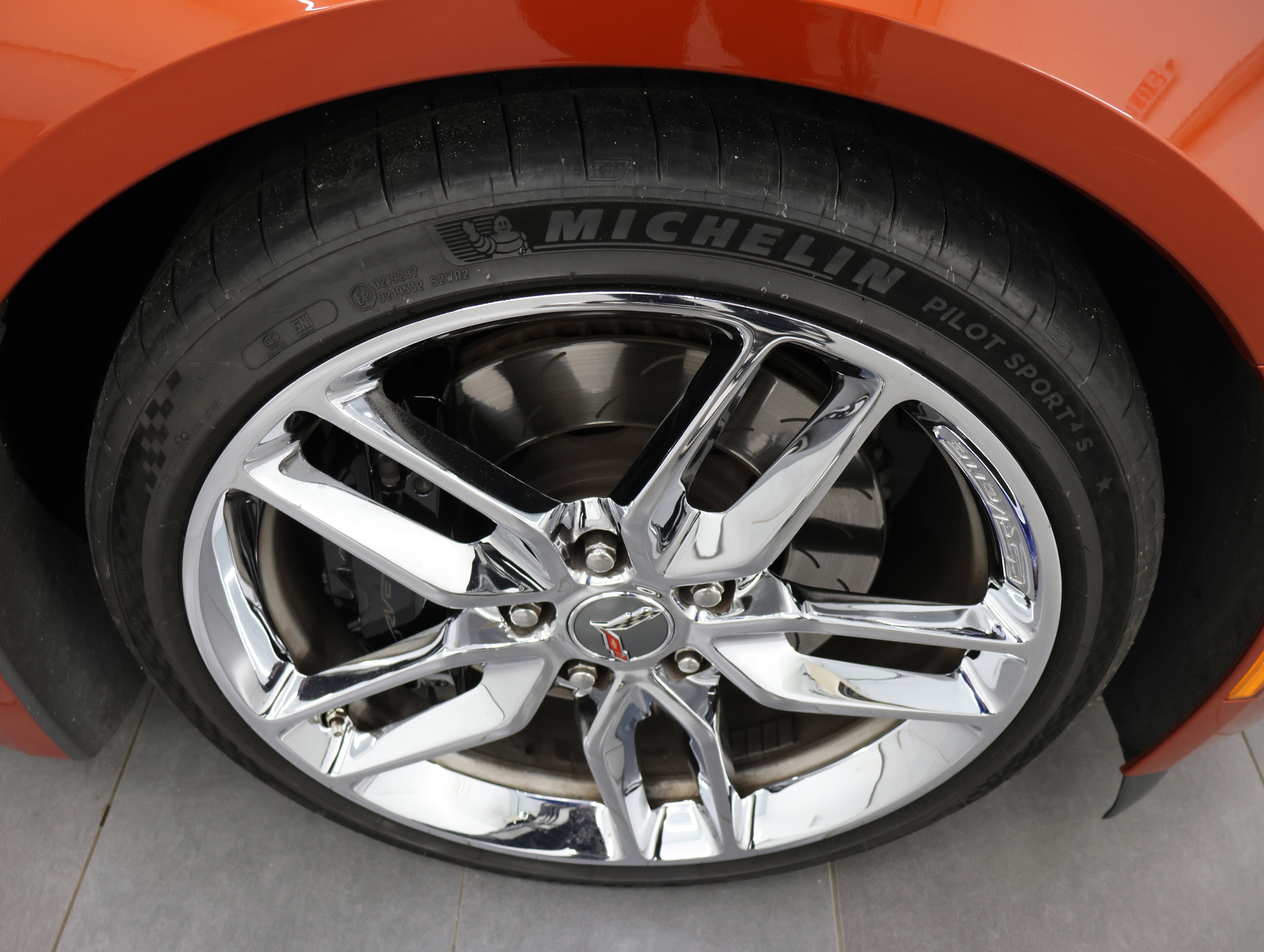 Used 2015 Chevrolet Corvette Stingray Convertible w/ 2LT Preferred Equipment Group RWD image 3