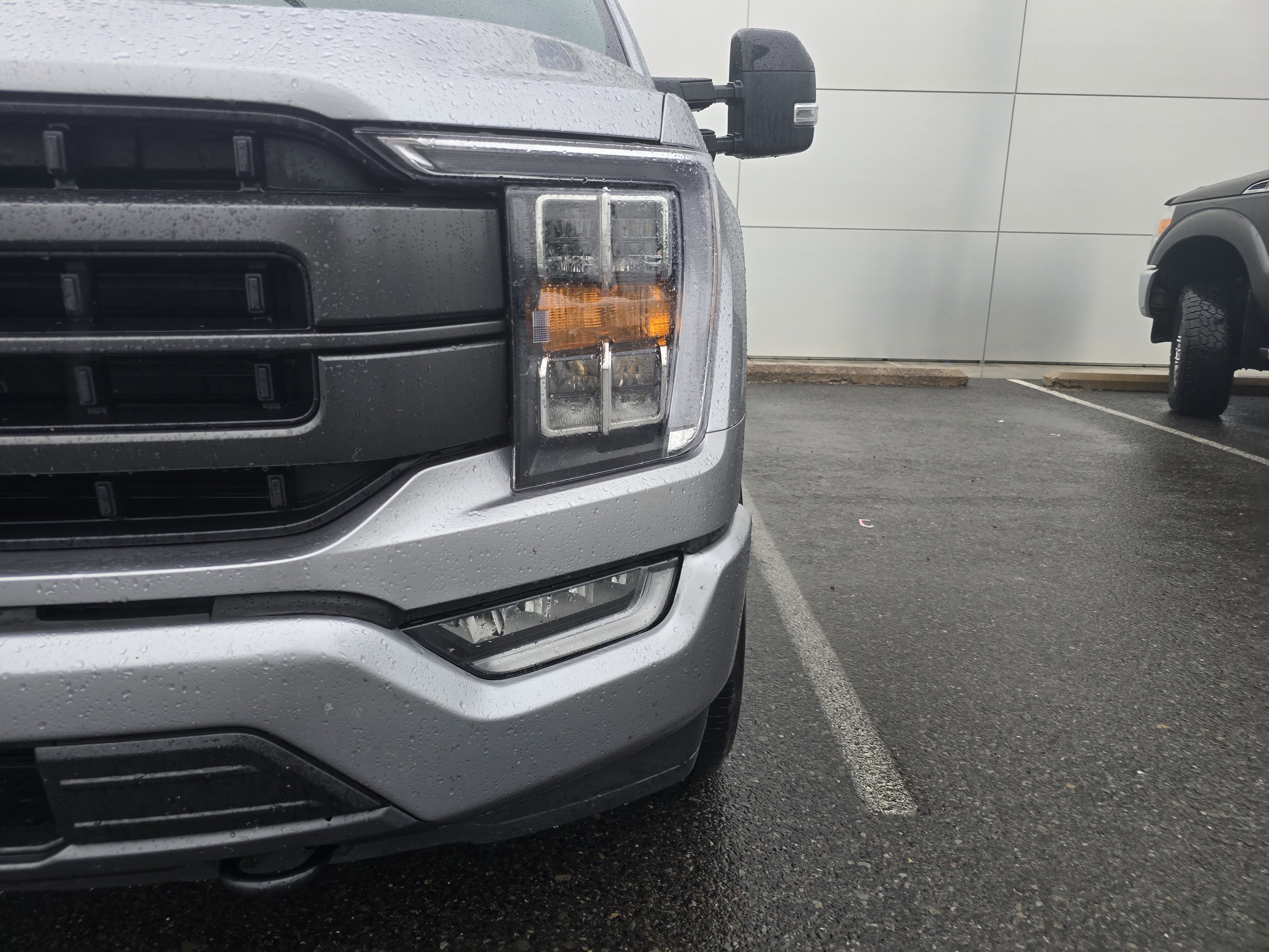 Used 2023 Ford F150 Lariat image 10