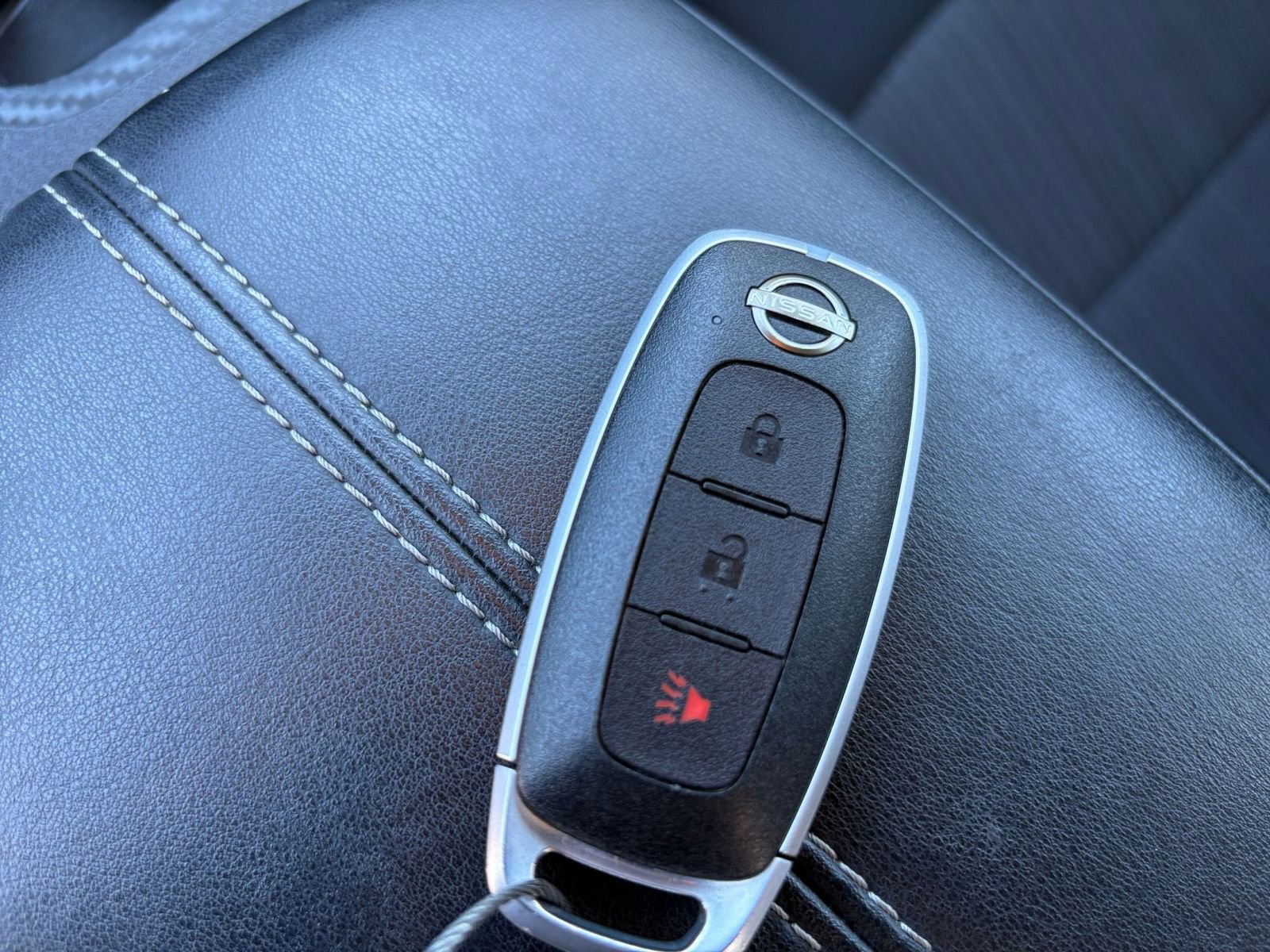 Used 2025 Nissan Sentra SV FWD image 21
