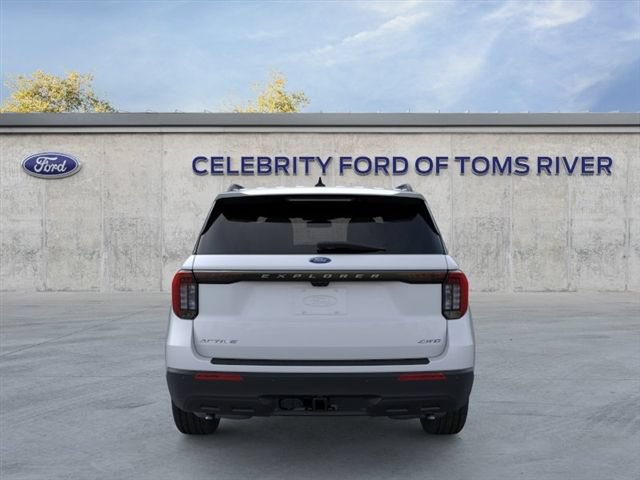 Used 2026 Ford Explorer Active AWD/4WD image 5
