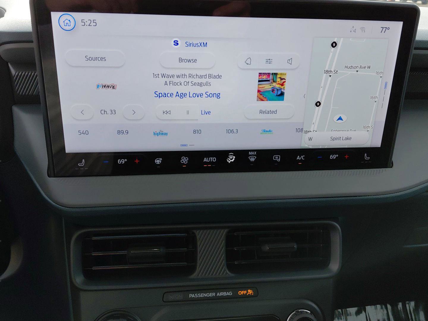 New 2026 Ford Maverick Lariat w/ Black Appearance Package image 28