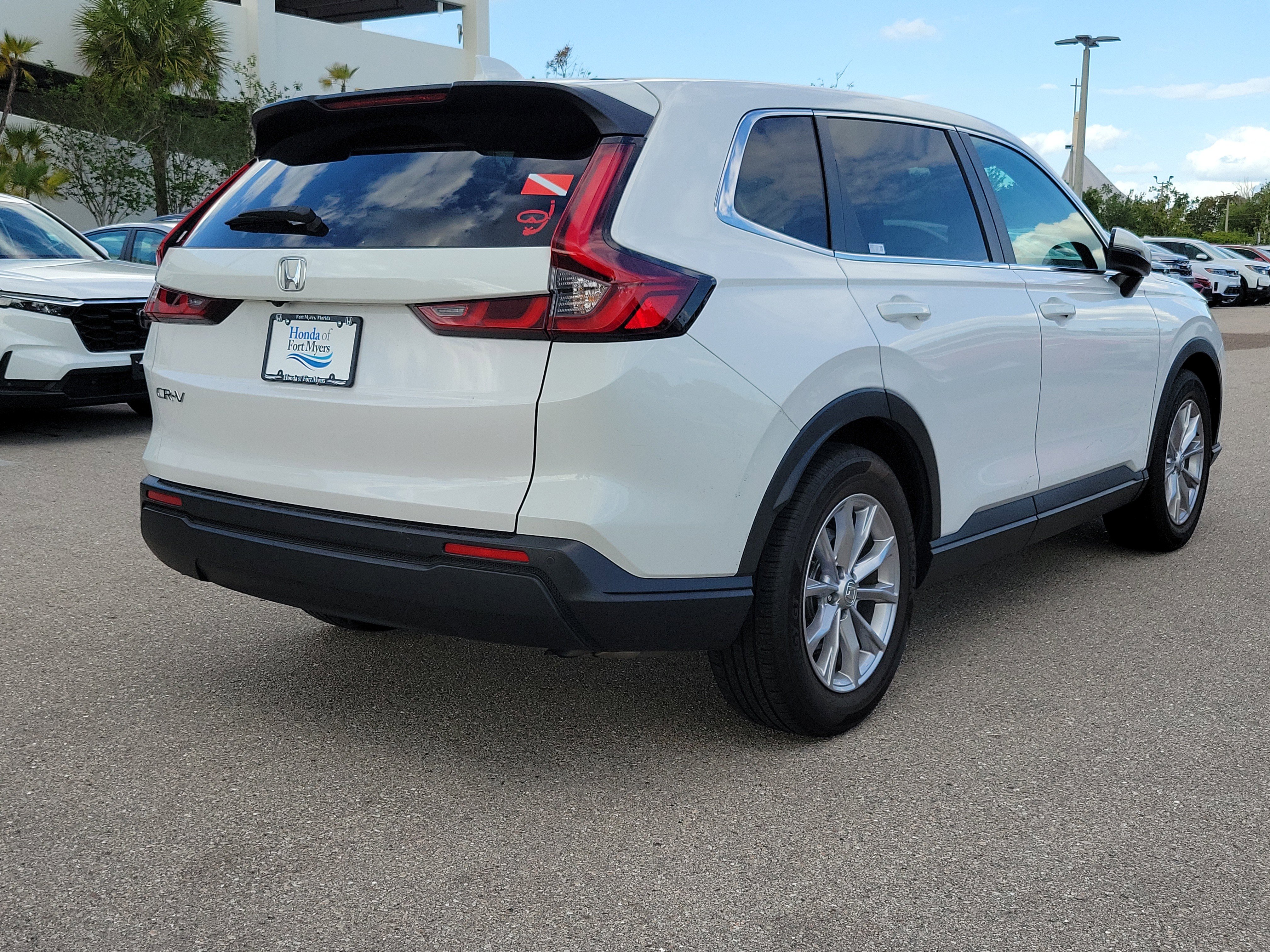 Used 2024 Honda CR-V EX-L image 6