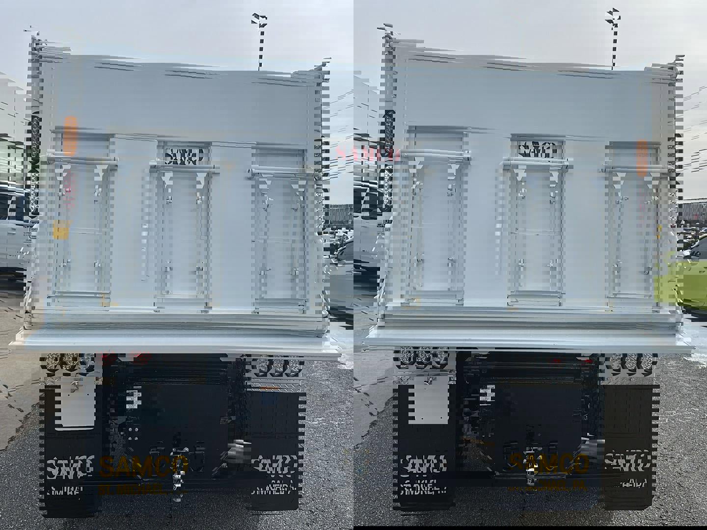 New 2026 RAM 5500 4x4 Regular Cab image 9