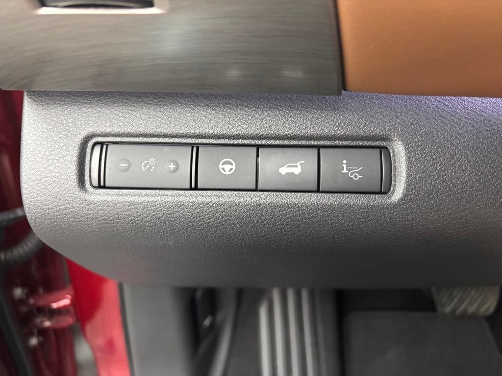 Used 2023 Nissan Pathfinder Platinum AWD/4WD image 30