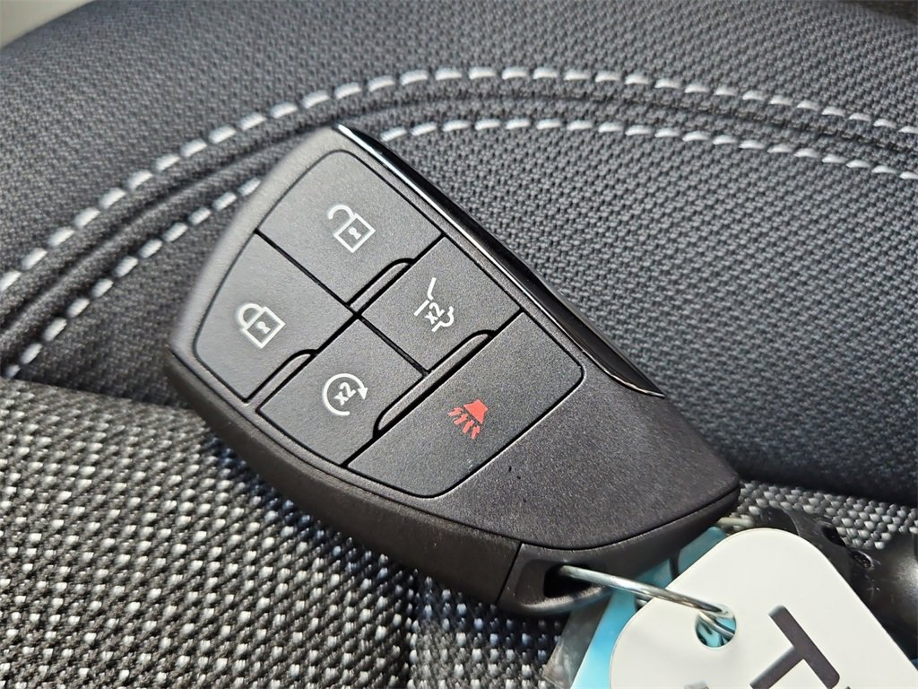 New 2026 Chevrolet Traverse LT w/ Midnight/Sport Edition image 32