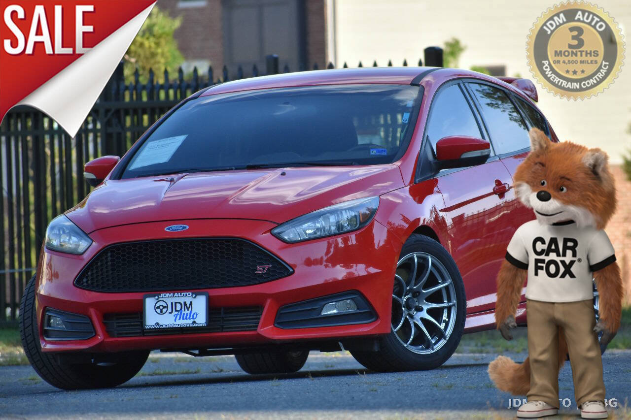 Used 2017 Ford Focus ST FWD image 1