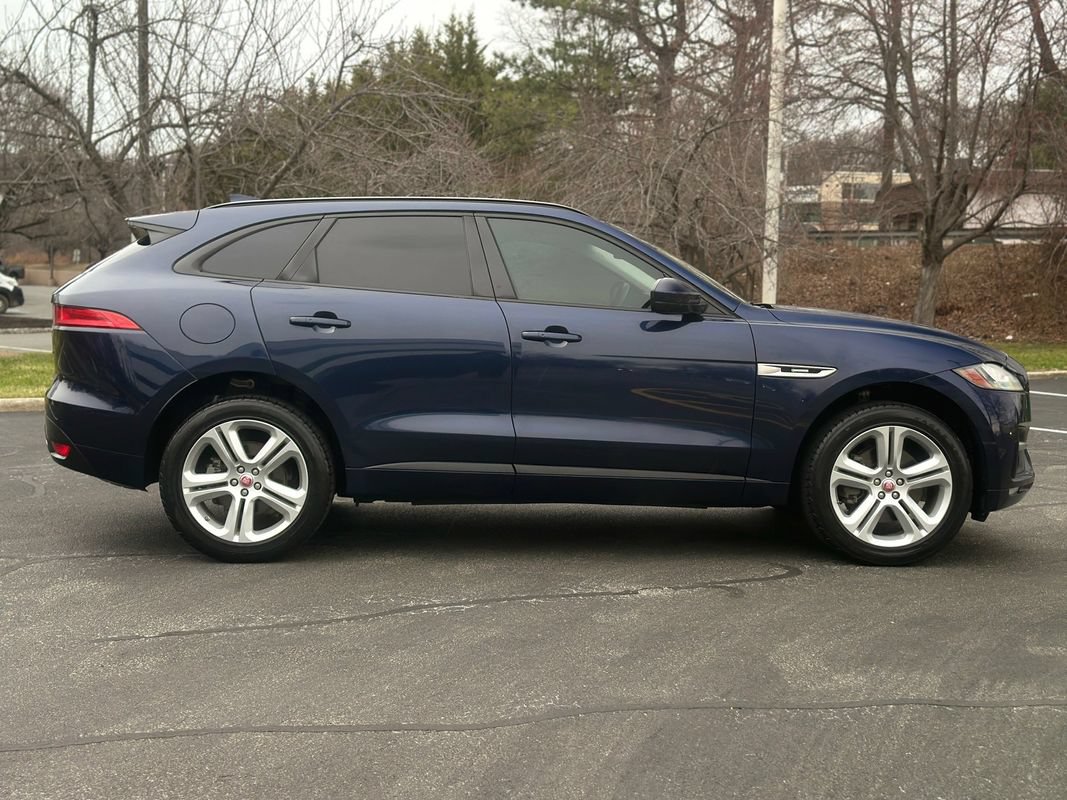 Used 2017 Jaguar F-PACE R-Sport AWD/4WD image 9
