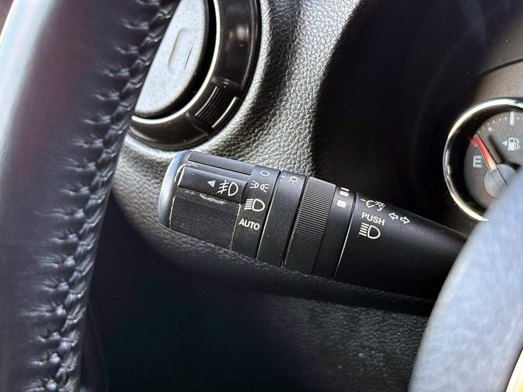 Used 2017 Jeep Wrangler Unlimited Sahara AWD/4WD image 21