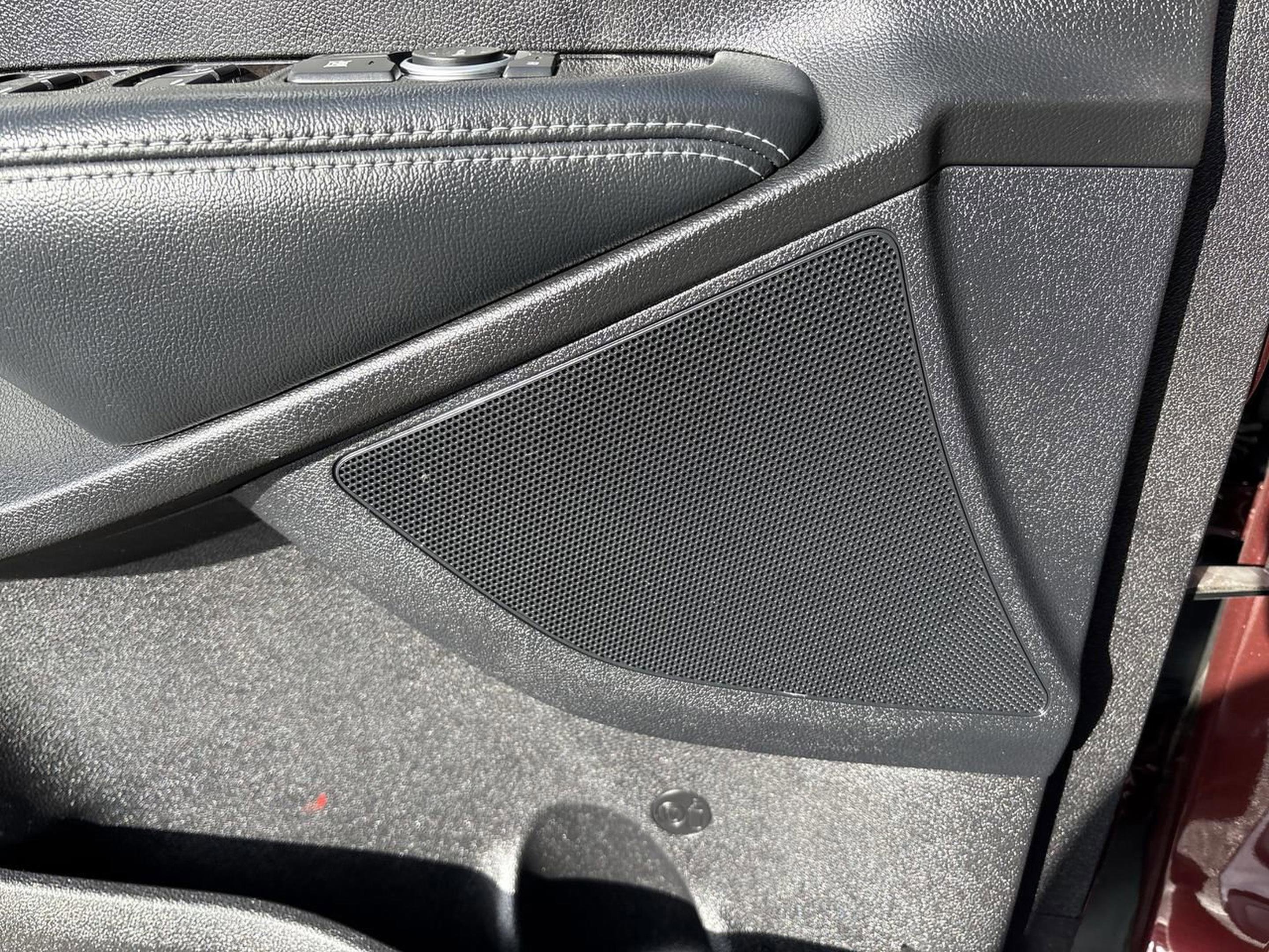 Used 2018 Kia Sorento LX image 26