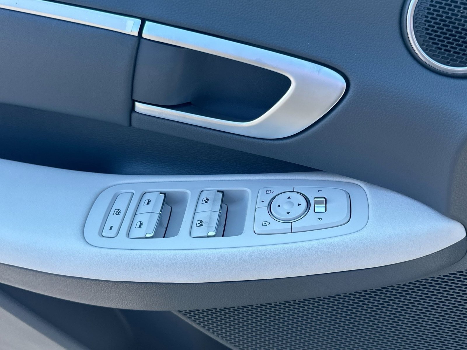 New 2025 Hyundai Sonata SEL image 15