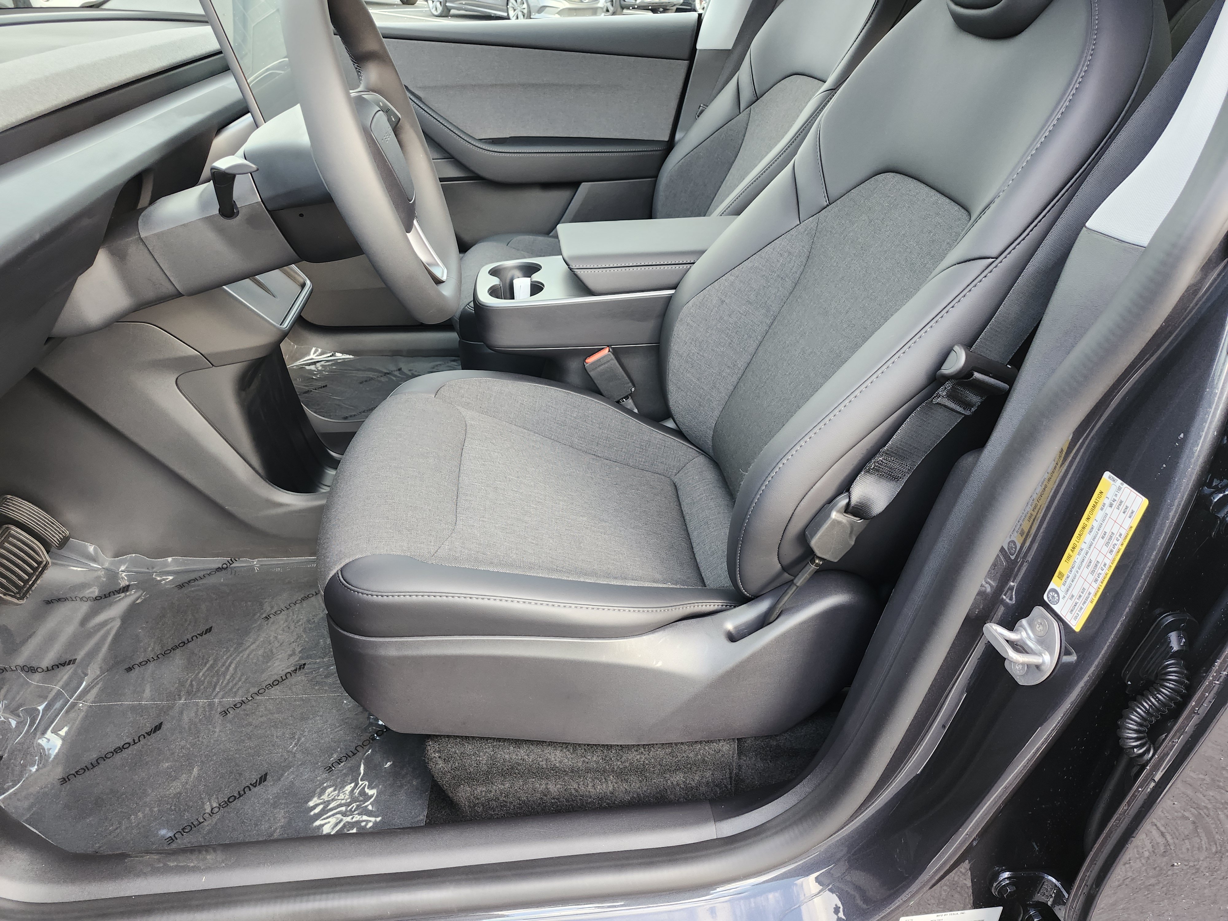Used 2026 Tesla Model Y AWD image 22