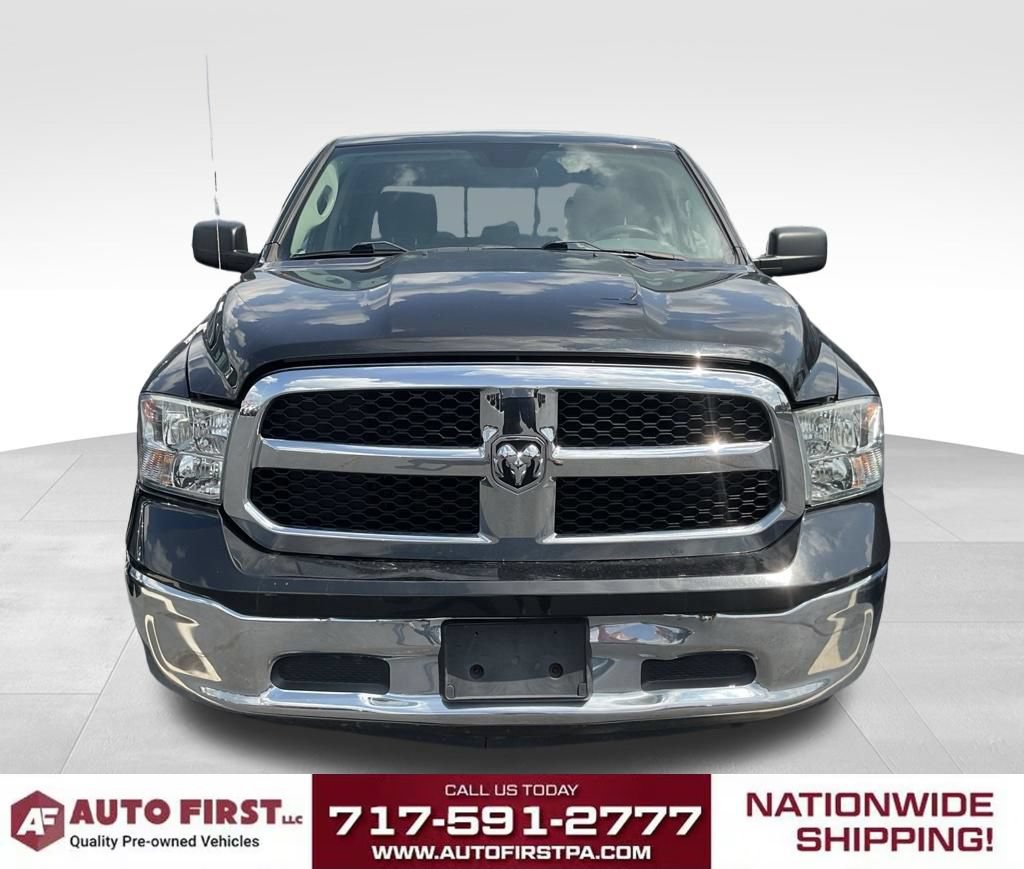 Used 2019 RAM 1500 Classic SLT AWD/4WD image 2
