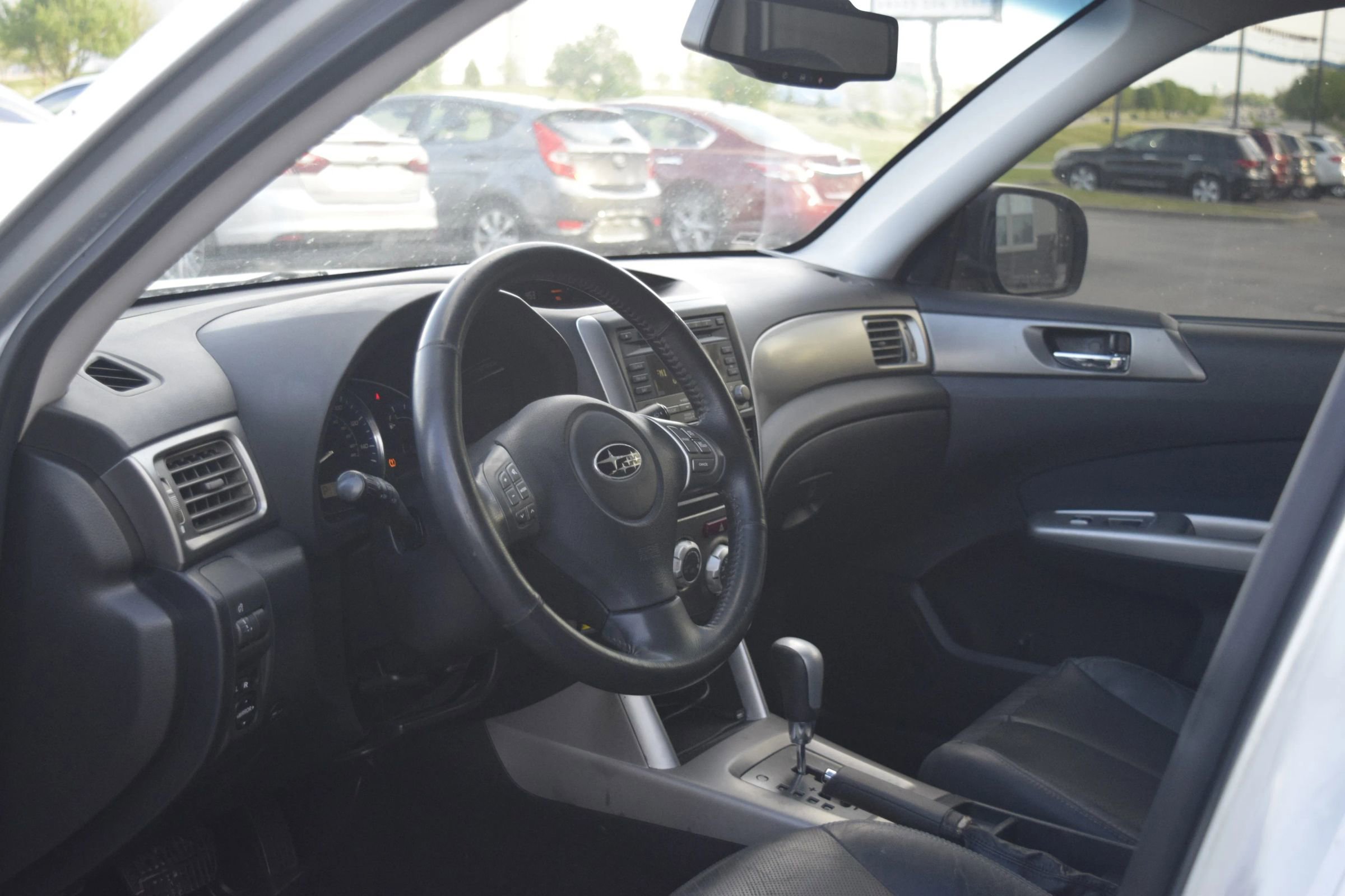 Used 2010 Subaru Forester 2.5X Limited image 5