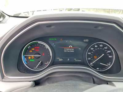 Used 2022 Toyota Avalon Limited w/ Advanced Safety Package FWD image 8