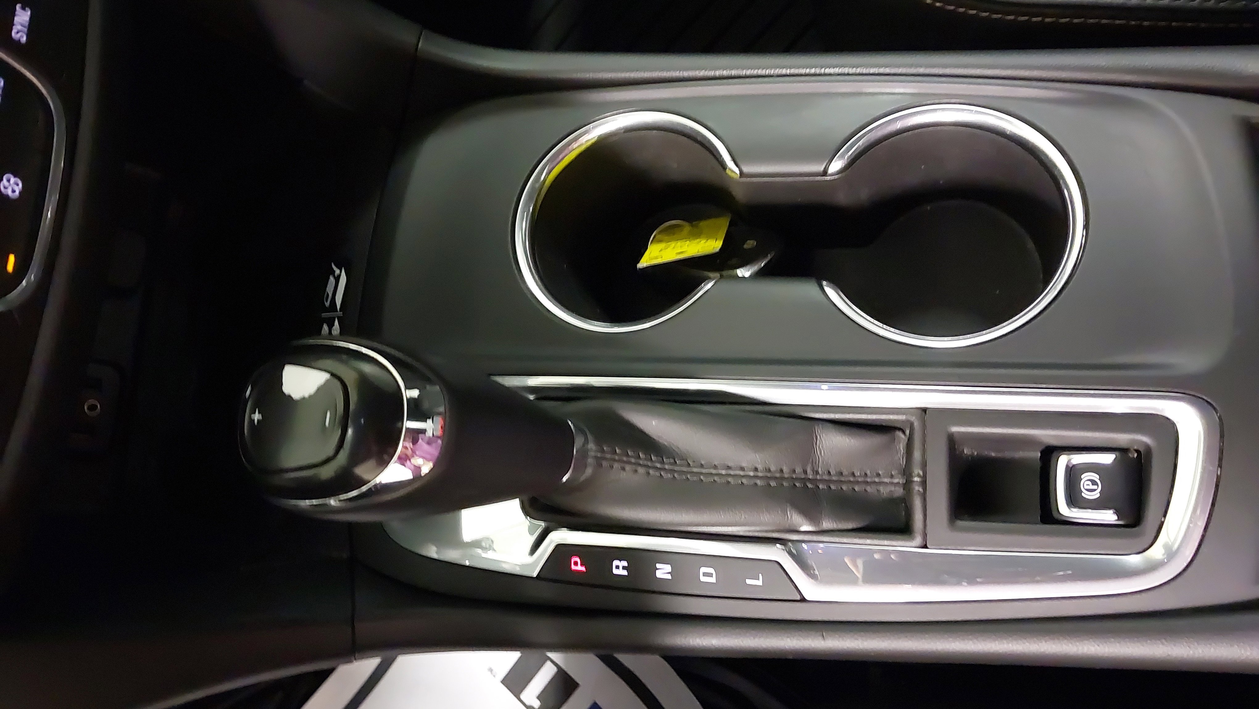 Used 2018 Chevrolet Equinox Premier image 21