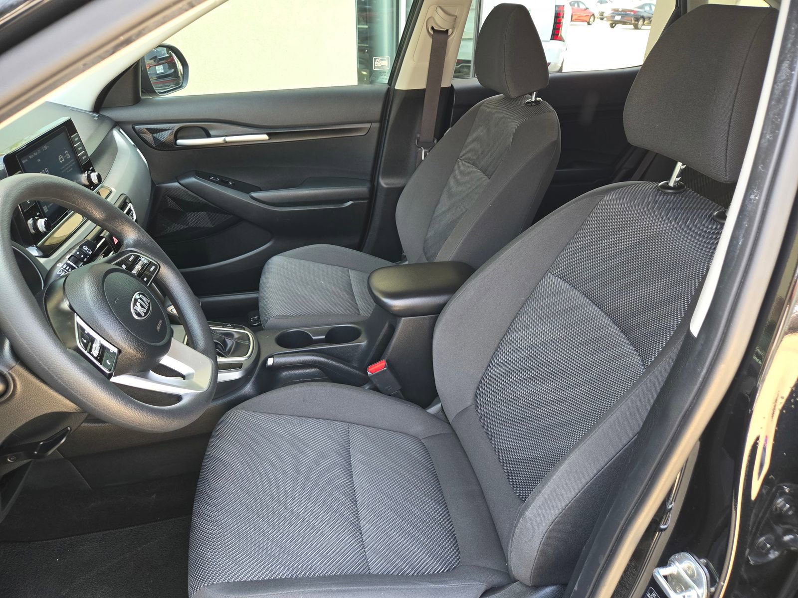 Used 2021 Kia Seltos LX image 20