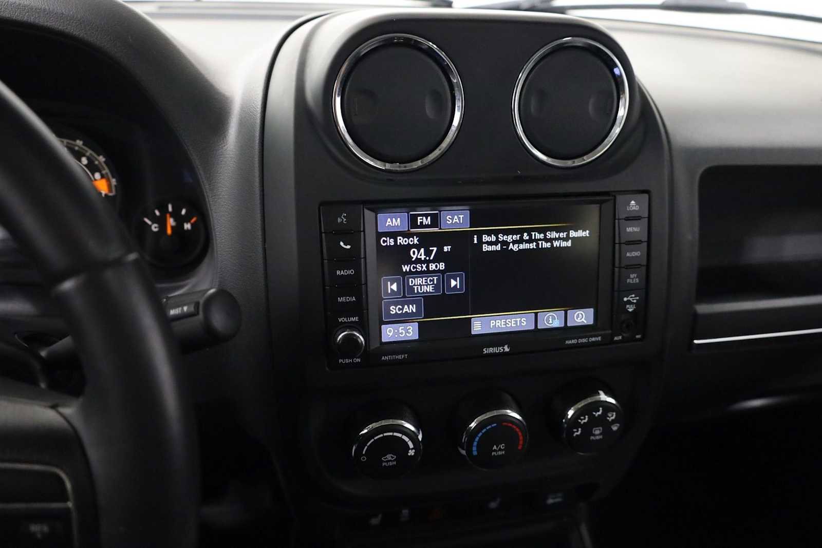 Used 2014 Jeep Patriot Latitude w/ Sun/Sound Group image 29