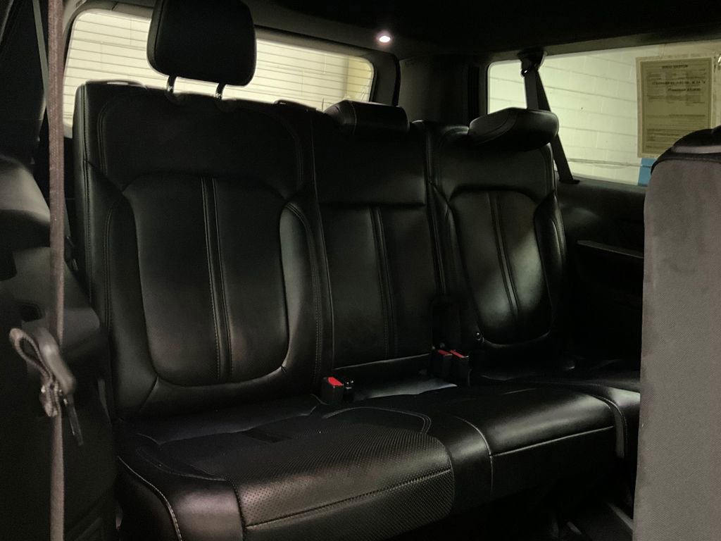 Used 2024 Jeep Wagoneer L Series II w/ Flexible Seating Group image 14